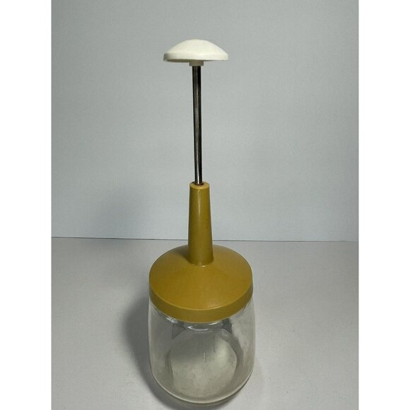 Vintage Federal Housewares Manual Food Chopper With Glass Jar & Yellow Lid - Ret - Picture 1 of 6